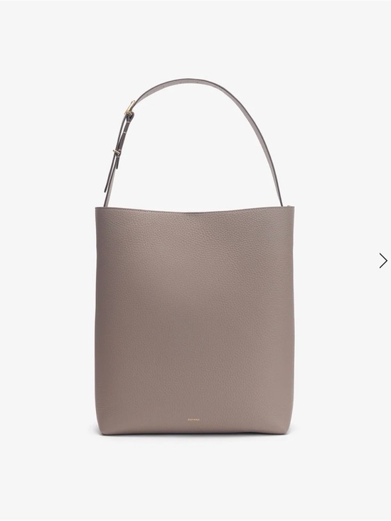 Cuyana Handbags - Cuyana Oversized Linea Bag in Clay